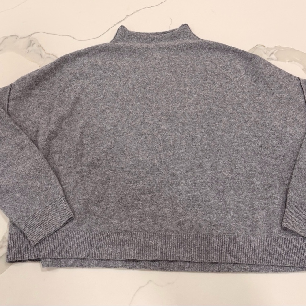 Anthropologie Pilcro 100% Cashmere 
Women’s Grey Mock Neck Sweater L
